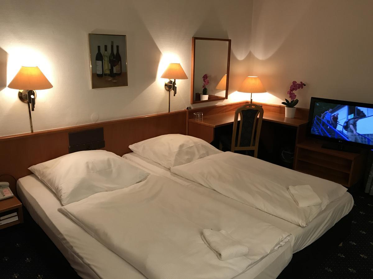 Karaman Group Hotel Bad Nenndorf Luaran gambar